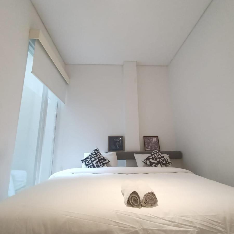 Tengah Tengah Jakarta Exteriör bild